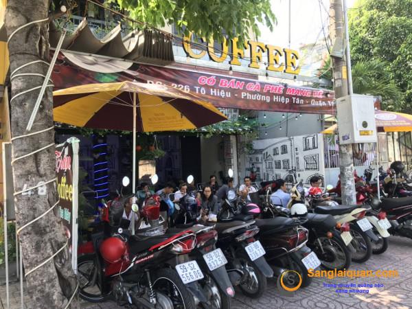 Sang nhanh quán cafe mặt tiền đường Tô Hiệu, phường Hiệp Tân, quận Tân Phú, Thành phố Hồ Chí Minh.