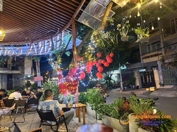 Sang quán cafe