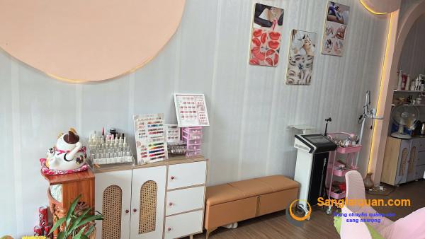Sang tiệm tóc - nail