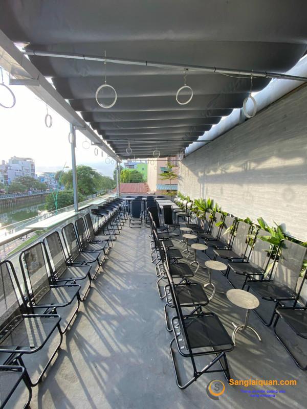 Sang quán cafe