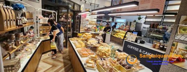 Sang quán cafe