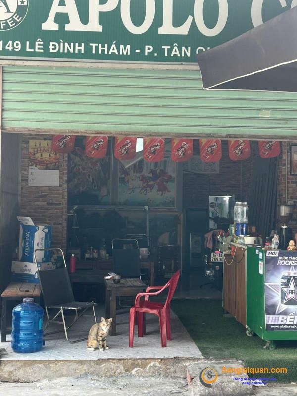 Sang quán cafe