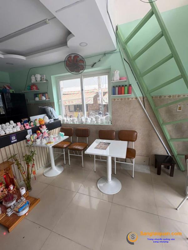 Sang quán cafe