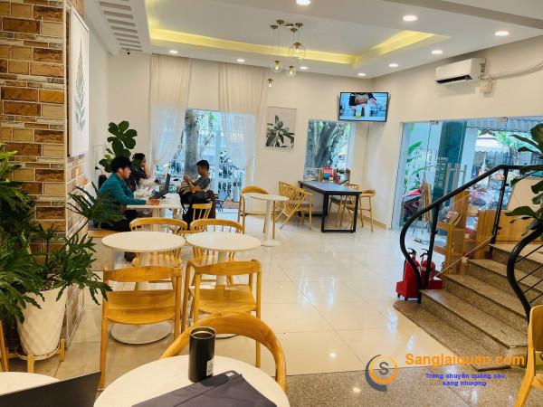 Sang quán cafe
