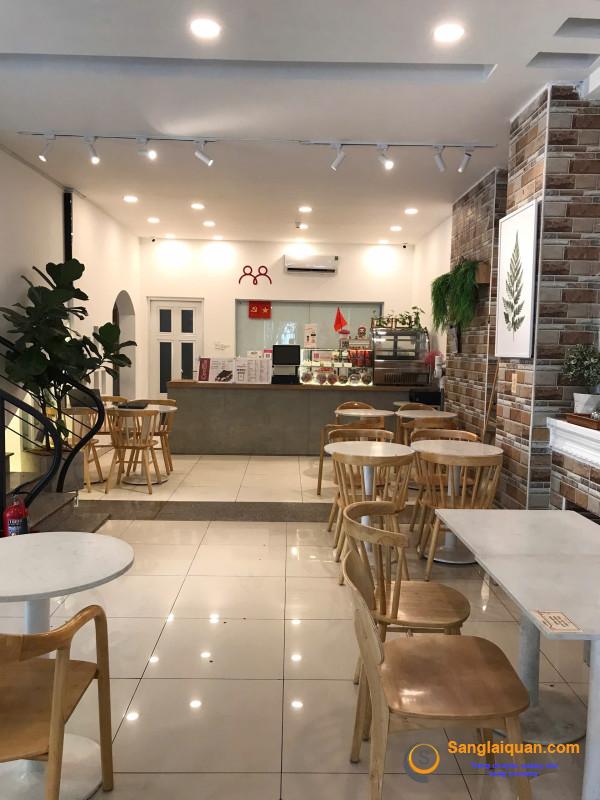 Sang quán cafe
