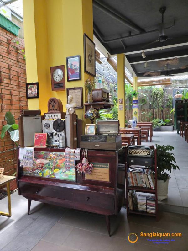 Sang quán cafe