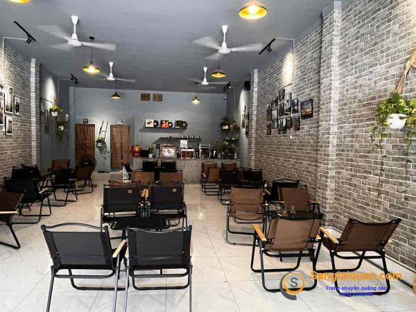Sang quán cafe