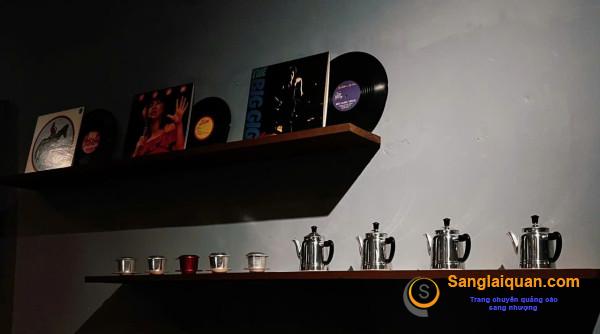 Sang quán cafe
