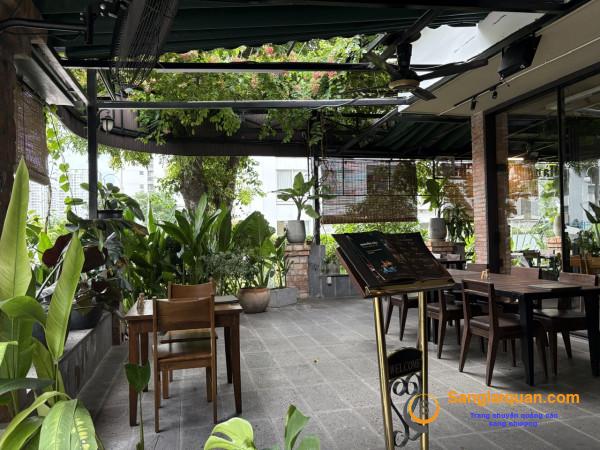 Sang nhà hàng Sang nhà hàng