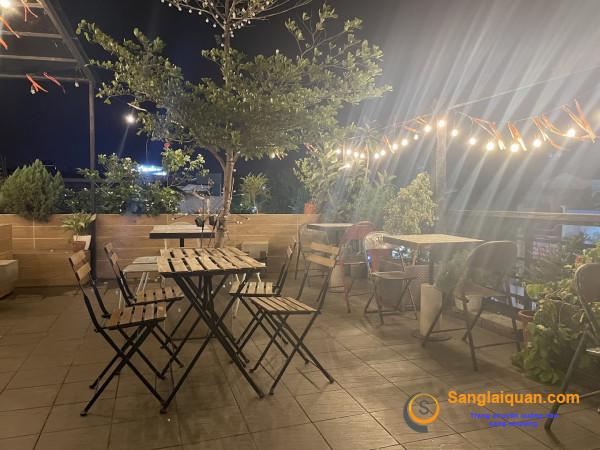 Sang quán cafe