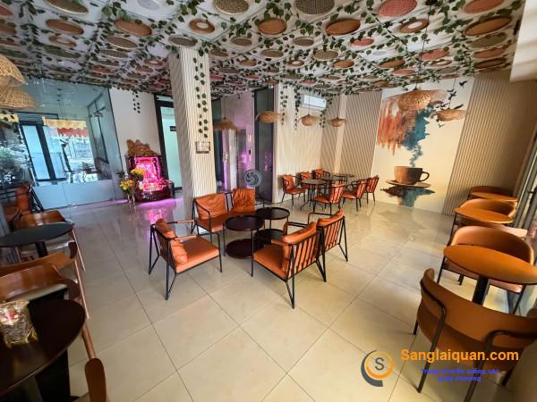 Sang quán cafe