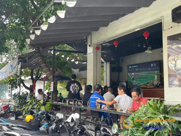 Sang quán cafe