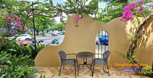 Sang quán cafe