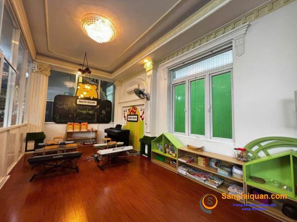 Sang trường mầm non
