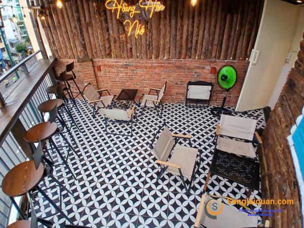 Sang quán cafe